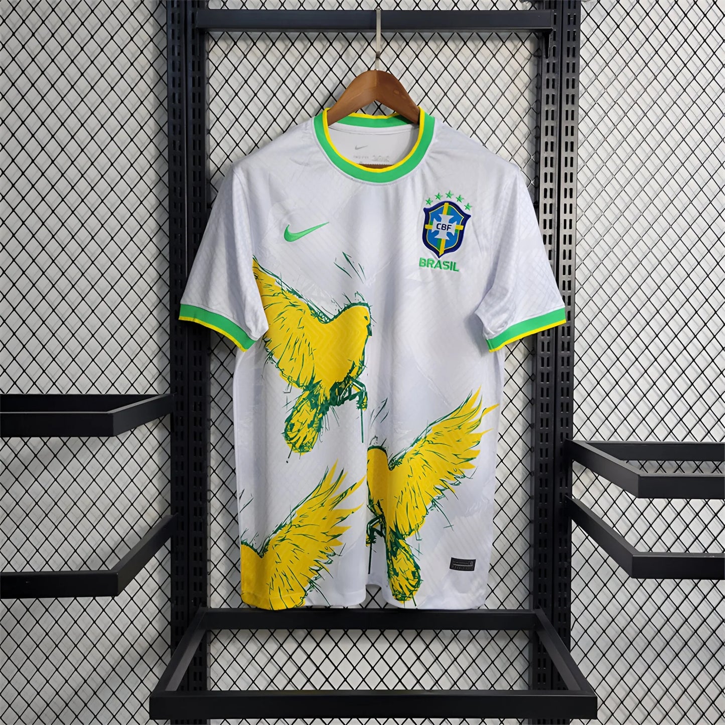 Birds x Brazil White Trikot