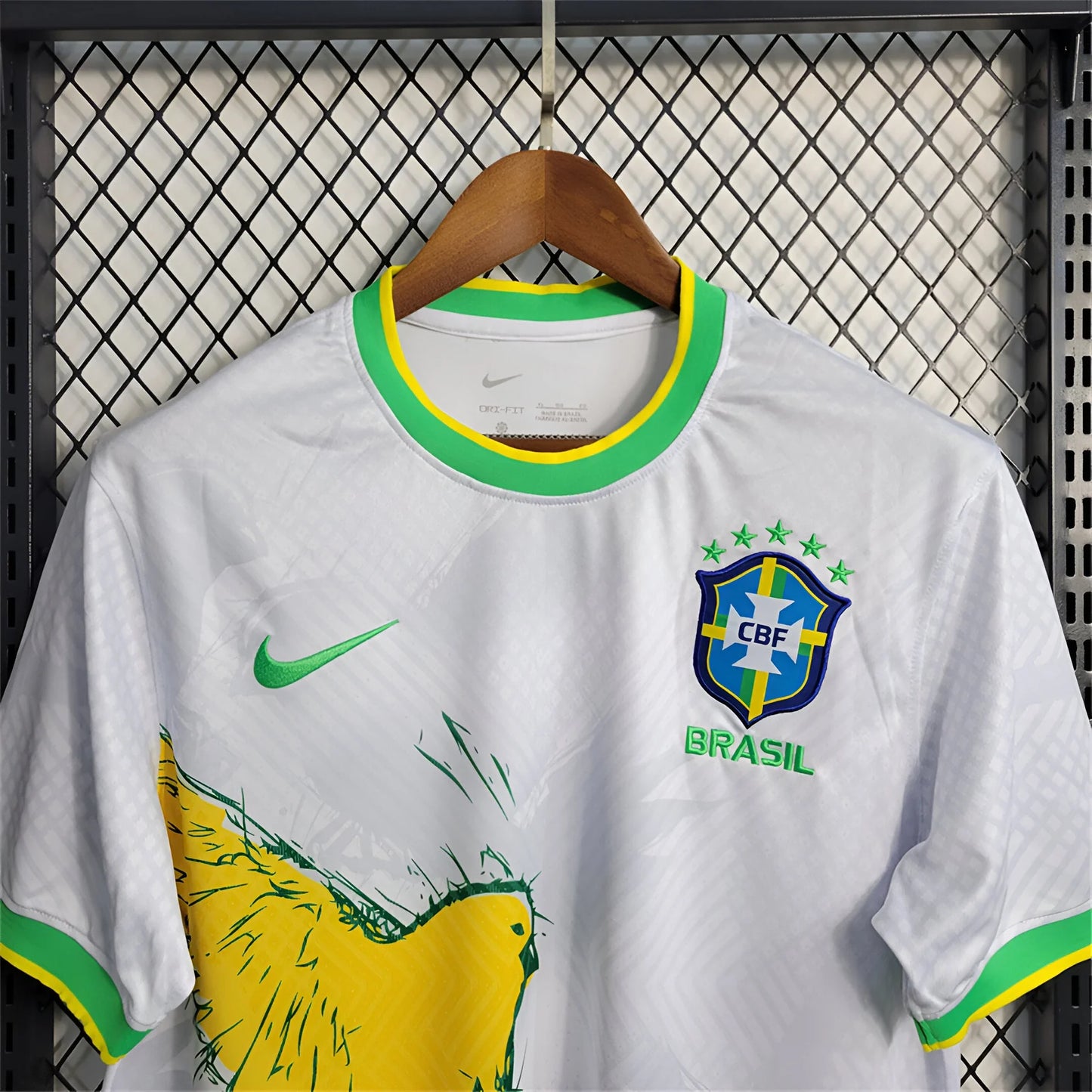 Birds x Brazil White Trikot
