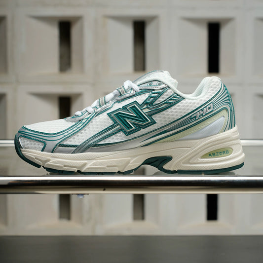 New Balance Green